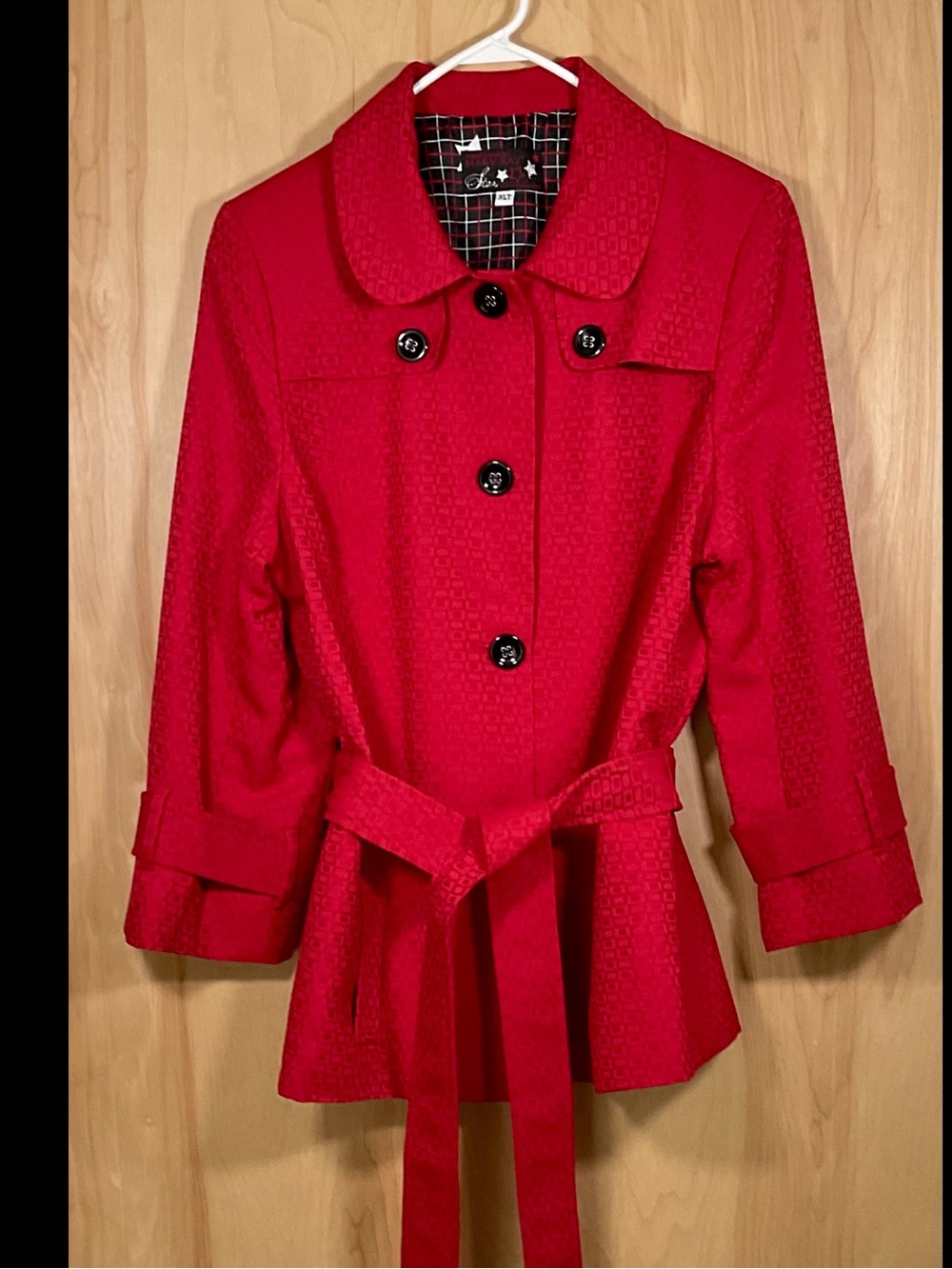 Mary Kay Red Consultant Star Jacket - Like New